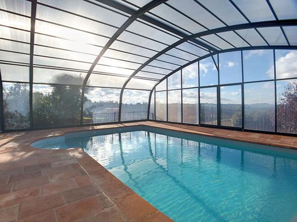 Grande maison renovee avec piscine, jardin et vue Pyrenees