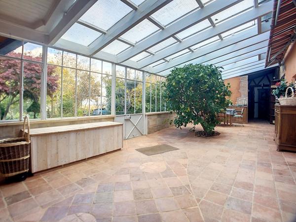 Grande maison renovee avec piscine, jardin et vue Pyrenees