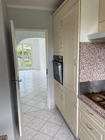 Appartement LE PLESSIS BOUCHARD - 2 pièces - 50,06 m²