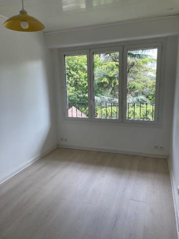 Appartement LE PLESSIS BOUCHARD - 2 pièces - 50,06 m²