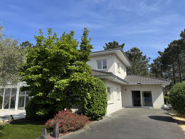 Maison 9 pièces - 194 m² Bien prestige