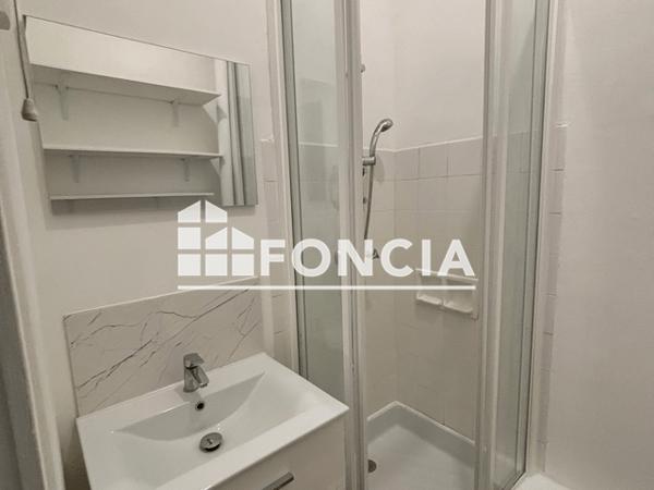 Location Studio 31.93 m² - 4 RUE MARX DORMOY Marseille 04 13004