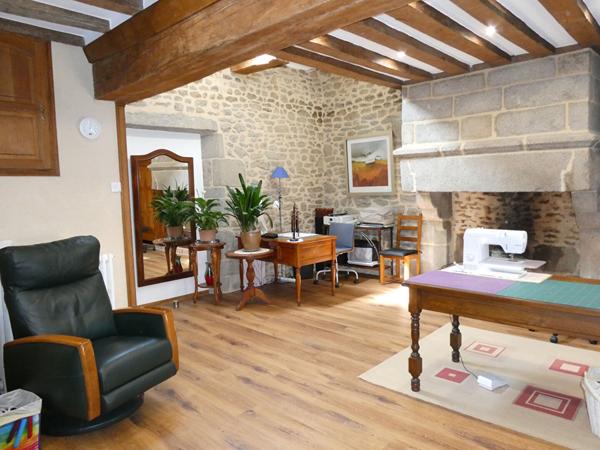 Bien rare à la vente. Coup de coeur assuré. Marcillé la ville Bien rare à la vente. Coup de coeur assuré. Marcillé la ville