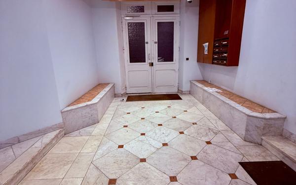 Appartement à vendre    3 pièces • 60 m2 Saint-Quentin