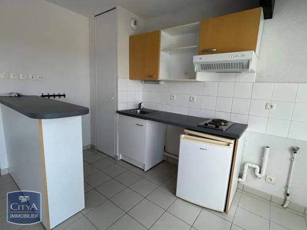 Appartement à louer 2 pièces 46.59m² Coulounieix-Chamiers (24660)