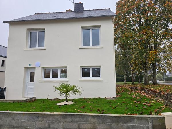 Plédran (22960) maison de ville, rénovée en totalité, proche commerces à pied