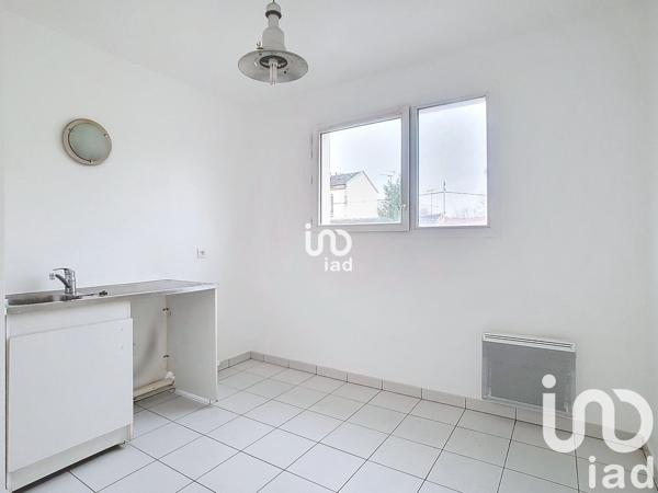 Appartement 3 pièces de 73 m² à Saint-Denis (93210)