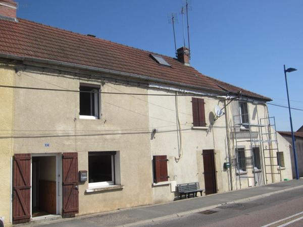 Maison de ville à vendre à Écuisses en Saône-et-Loire (71210), ref : 1379205/439