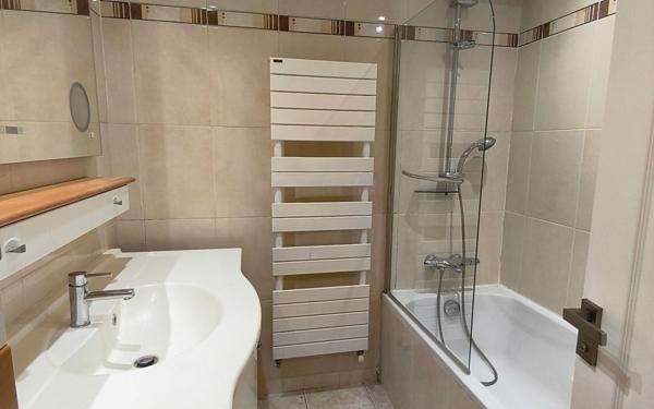 Appartement à vendre    4 pièces • 82,02 m2 Joinville-le-Pont