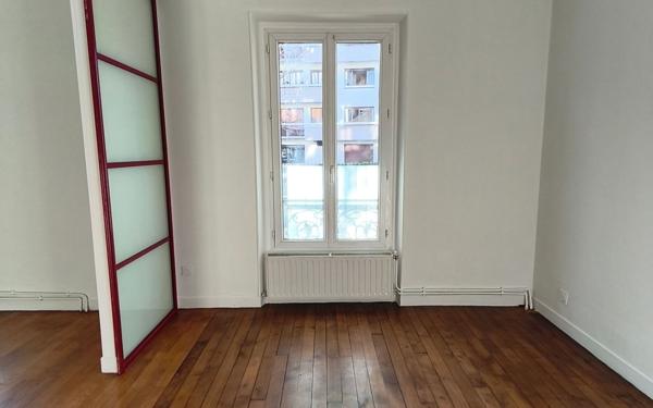 Appartement à vendre    4 pièces • 82,02 m2 Joinville-le-Pont