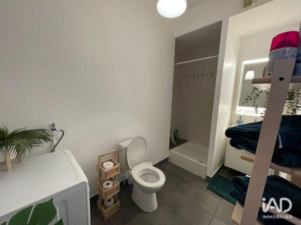 Location studio 30 m² Lyon 8
