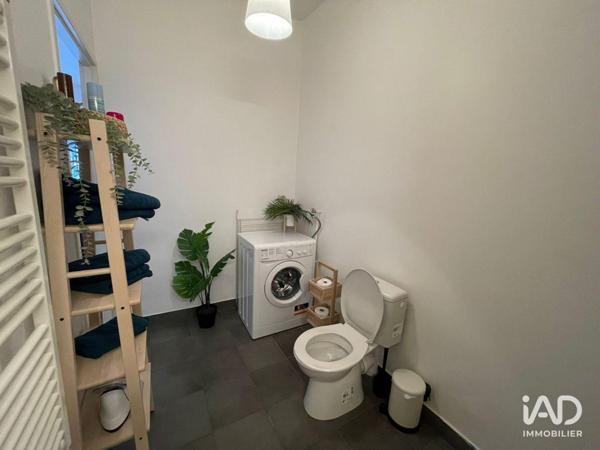 Location studio 30 m² Lyon 8