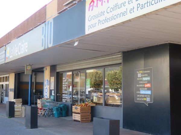 LOCAL commercial ou artisanal à LOUER DIGNE LES BAINS (04000) zone commerciale SAINT CHRISTOPHE