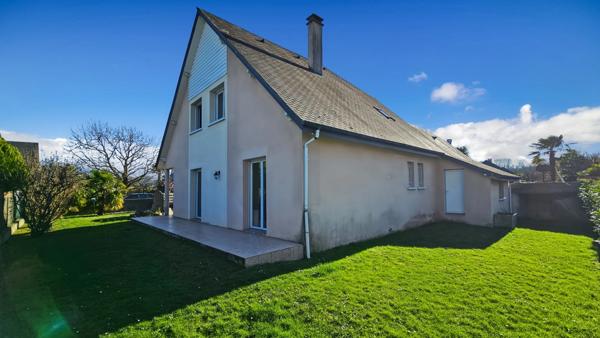 Maison à vendre 5 pièces avec garage et jardin HORGUES (65)