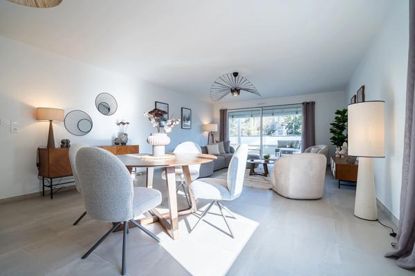 appartement à vendre 4 pièces CHARBONNIERES LES BAINS (69)