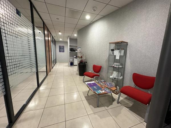 Location Fonds de commerce 7 pièces 194 m2 à Lodève