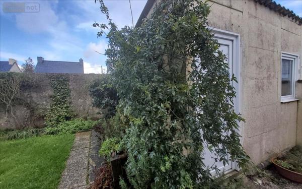 Maison individuelle à vendre à Carhaix-Plouguer dans le Finistère (29270), ref : 29066-1091015