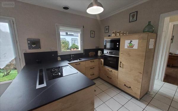 Maison individuelle à vendre à Carhaix-Plouguer dans le Finistère (29270), ref : 29066-1091015