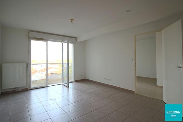 Appartement 2 pièces avec balcon et parking