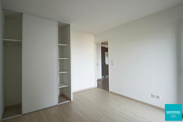 Appartement 2 pièces avec balcon et parking
