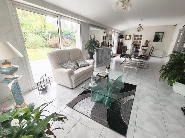 Maison Basse Goulaine d'environ 126 m2 - L'Agence Locale