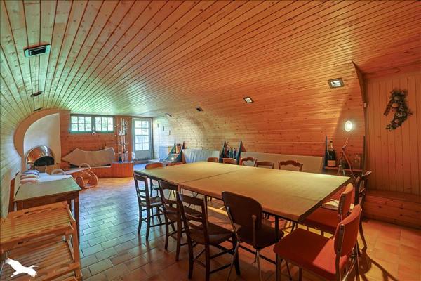 Maison à vendre |  Jonzac |  7 pièces | 215 m²