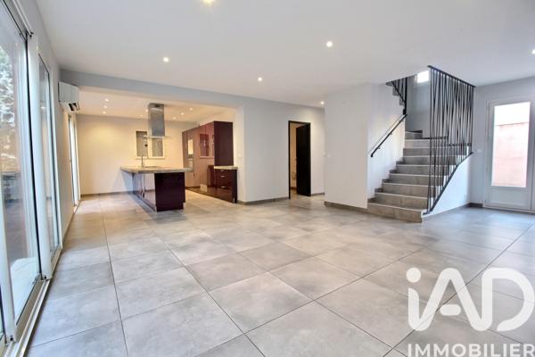 Maison à vendre 5 pièces 122 m² Marseille 15