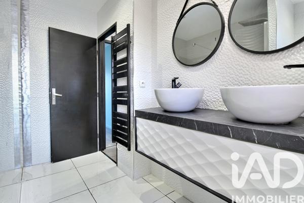 Maison à vendre 5 pièces 122 m² Marseille 15