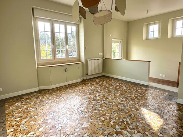 À louer ? Maison entièrement rénovée à proximité de Caen