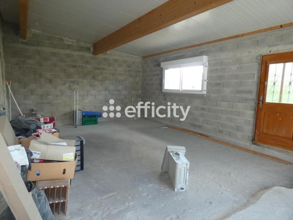 Maison
         9 pièces
        - 322 m² 260 000 € *