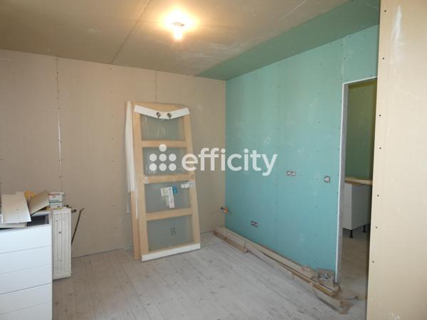 Maison
         9 pièces
        - 322 m² 260 000 € *