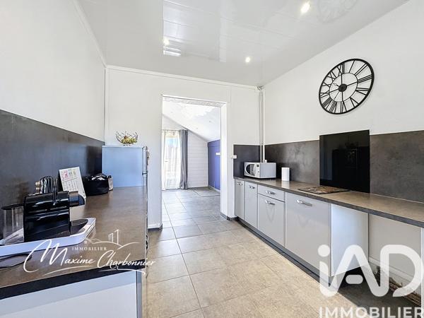 Maison à vendre 6 pièces 130 m² Vert-Saint-Denis