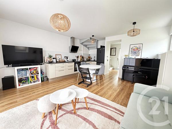 Maison à vendre  3 pièces - 64,95 m 2   EYSINES  - 33
