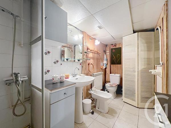 Maison à vendre  6 pièces - 105,02 m 2   ROCHEFORT  - 17