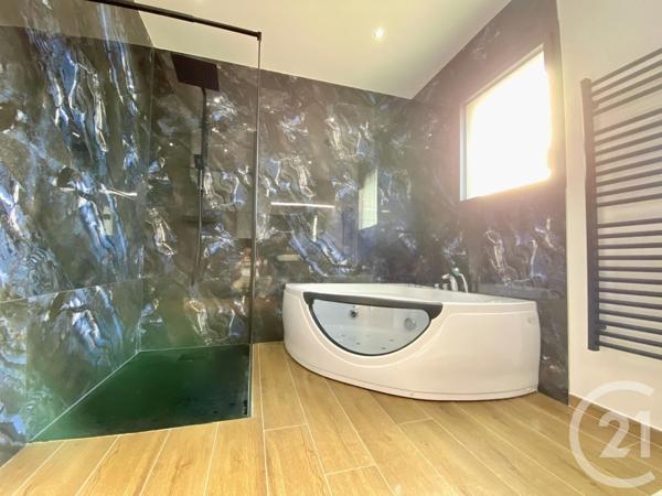 Maison à vendre  6 pièces - 215,41 m2 LEPIN LE LAC - 73