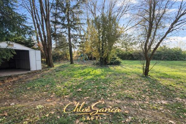 Maison plain-pied sur 2300 m² à Saint-Maime