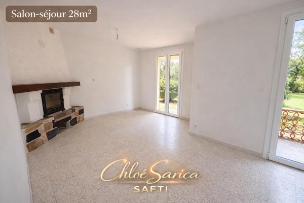 Maison plain-pied sur 2300 m² à Saint-Maime