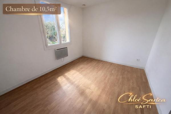 Maison plain-pied sur 2300 m² à Saint-Maime
