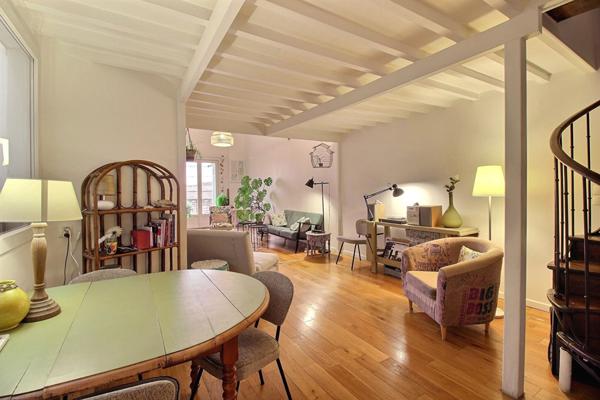 Place Carnot - Appartement 3 pièces 82.5 m2 (105 m2 au sol)