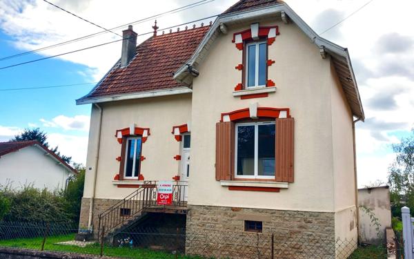 Maison à vendre    5 pièces •  Montceau-les-Mines
