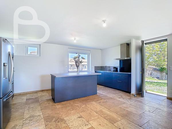 Montaigu-de-Quercy (82150) Superbe domaine avec 2 maisons, dépendances et piscine