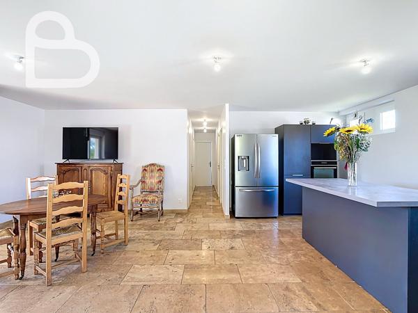 Montaigu-de-Quercy (82150) Superbe domaine avec 2 maisons, dépendances et piscine