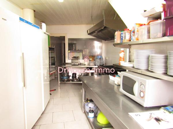 Commerce à vendre 18 pièces de 600 m²