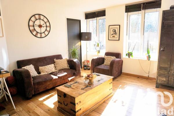 Appartement 3 pièces de 42 m² à Seclin (59113)