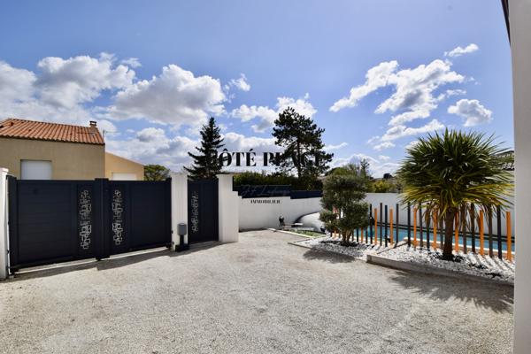 Vaux-sur-Mer (17640) VAUX SUR MER ENTRE PLAGES ET COMMERCES MAISON RECENTE AVEC PISCINE AU PRIX DE 698.000€ FAI