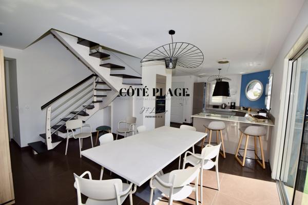 Vaux-sur-Mer (17640) VAUX SUR MER ENTRE PLAGES ET COMMERCES MAISON RECENTE AVEC PISCINE AU PRIX DE 698.000€ FAI