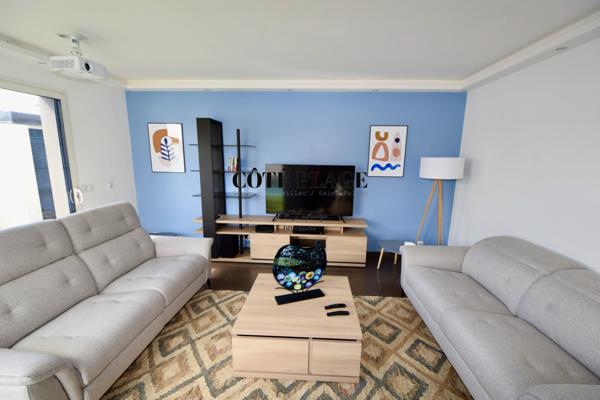 Vaux-sur-Mer (17640) VAUX SUR MER ENTRE PLAGES ET COMMERCES MAISON RECENTE AVEC PISCINE AU PRIX DE 698.000€ FAI