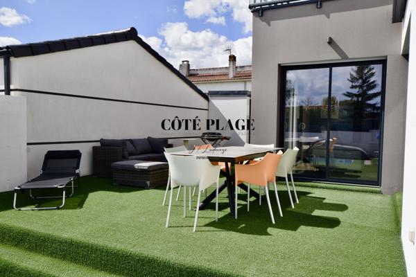 Vaux-sur-Mer (17640) VAUX SUR MER ENTRE PLAGES ET COMMERCES MAISON RECENTE AVEC PISCINE AU PRIX DE 698.000€ FAI