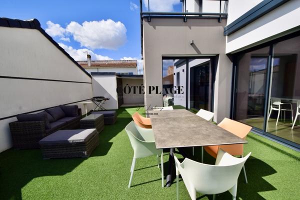 Vaux-sur-Mer (17640) VAUX SUR MER ENTRE PLAGES ET COMMERCES MAISON RECENTE AVEC PISCINE AU PRIX DE 698.000€ FAI