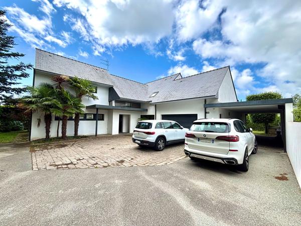 Maison - 7 pièces - 274.15m² - Guidel